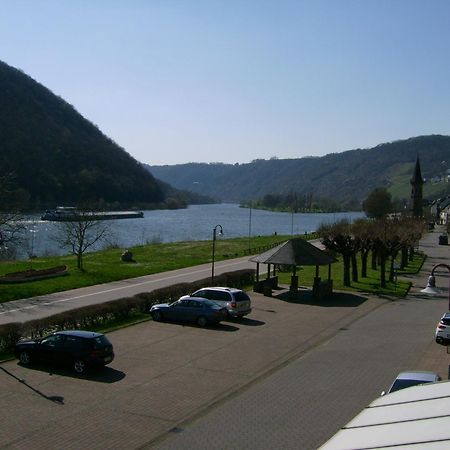 Gasthaus Zur Traube Hatzenport Luaran gambar