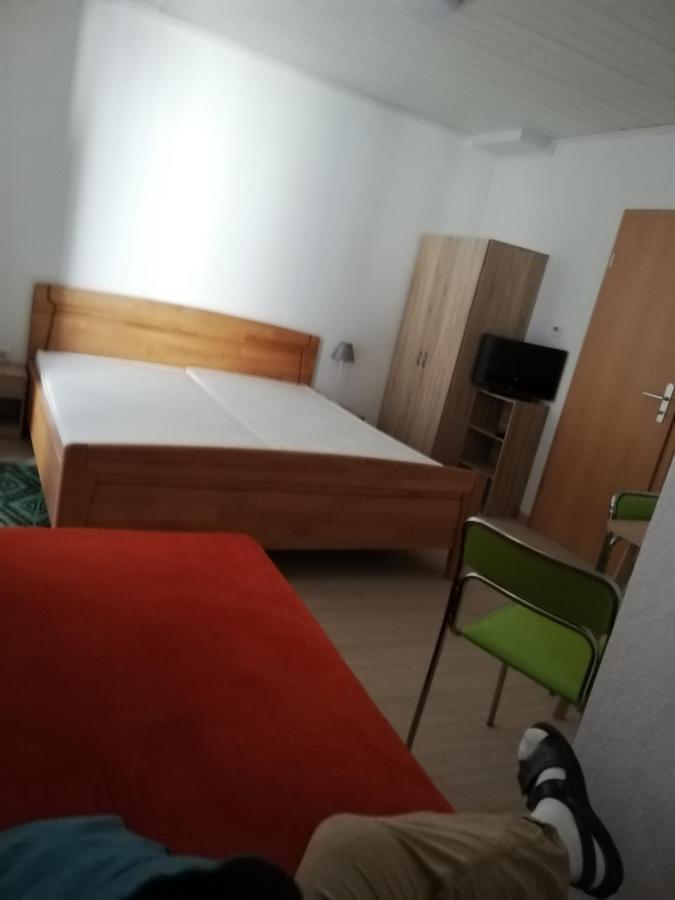 Gasthaus Zur Traube Hatzenport Luaran gambar