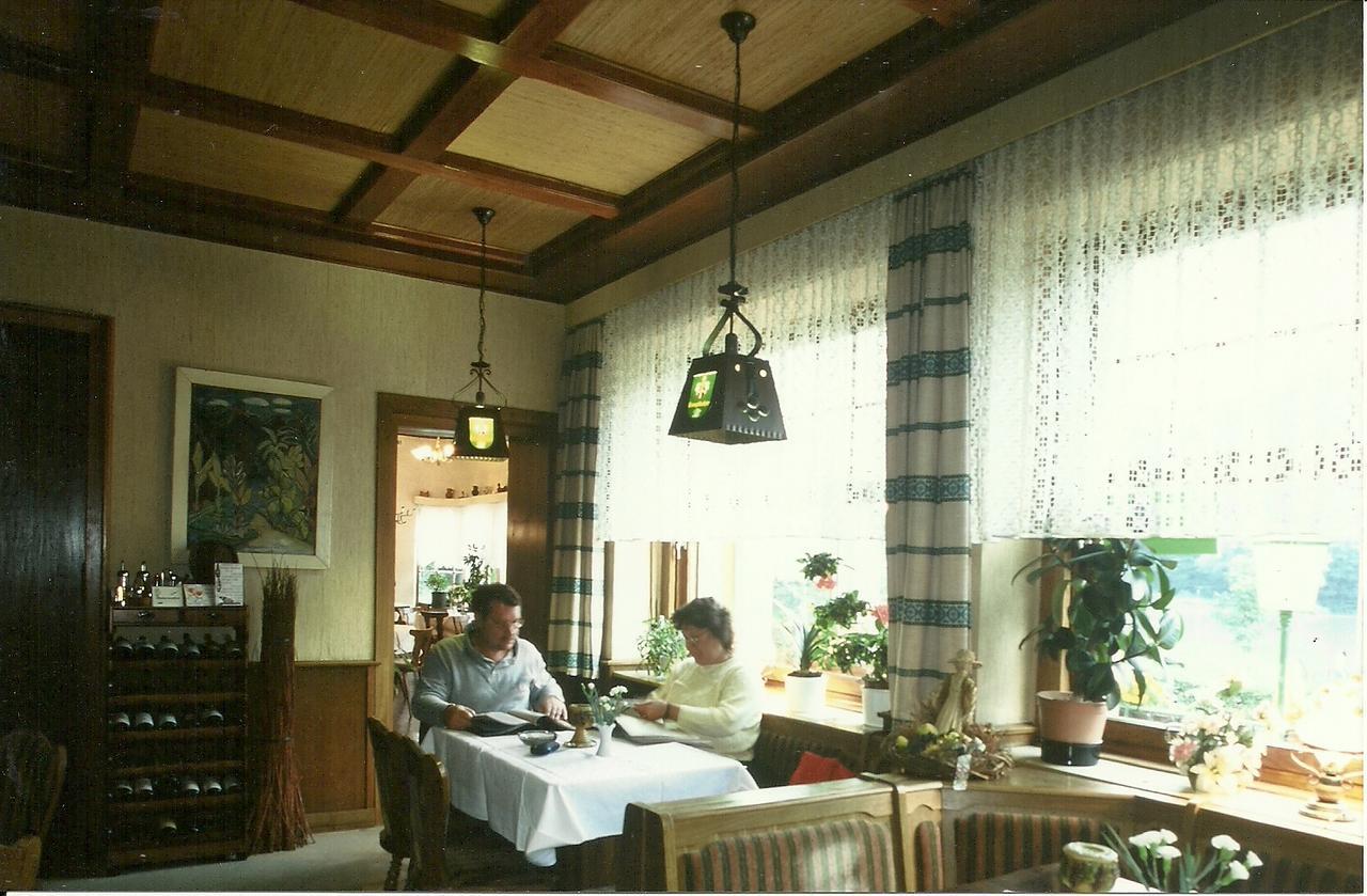 Gasthaus Zur Traube Hatzenport Luaran gambar
