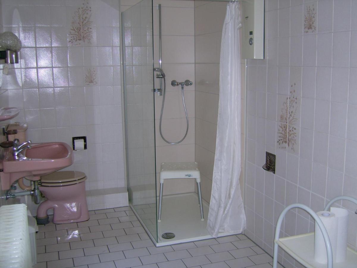 Gasthaus Zur Traube Hatzenport Luaran gambar